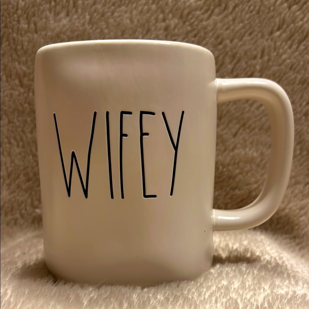 RAE DUNN WIFEY Large Mug